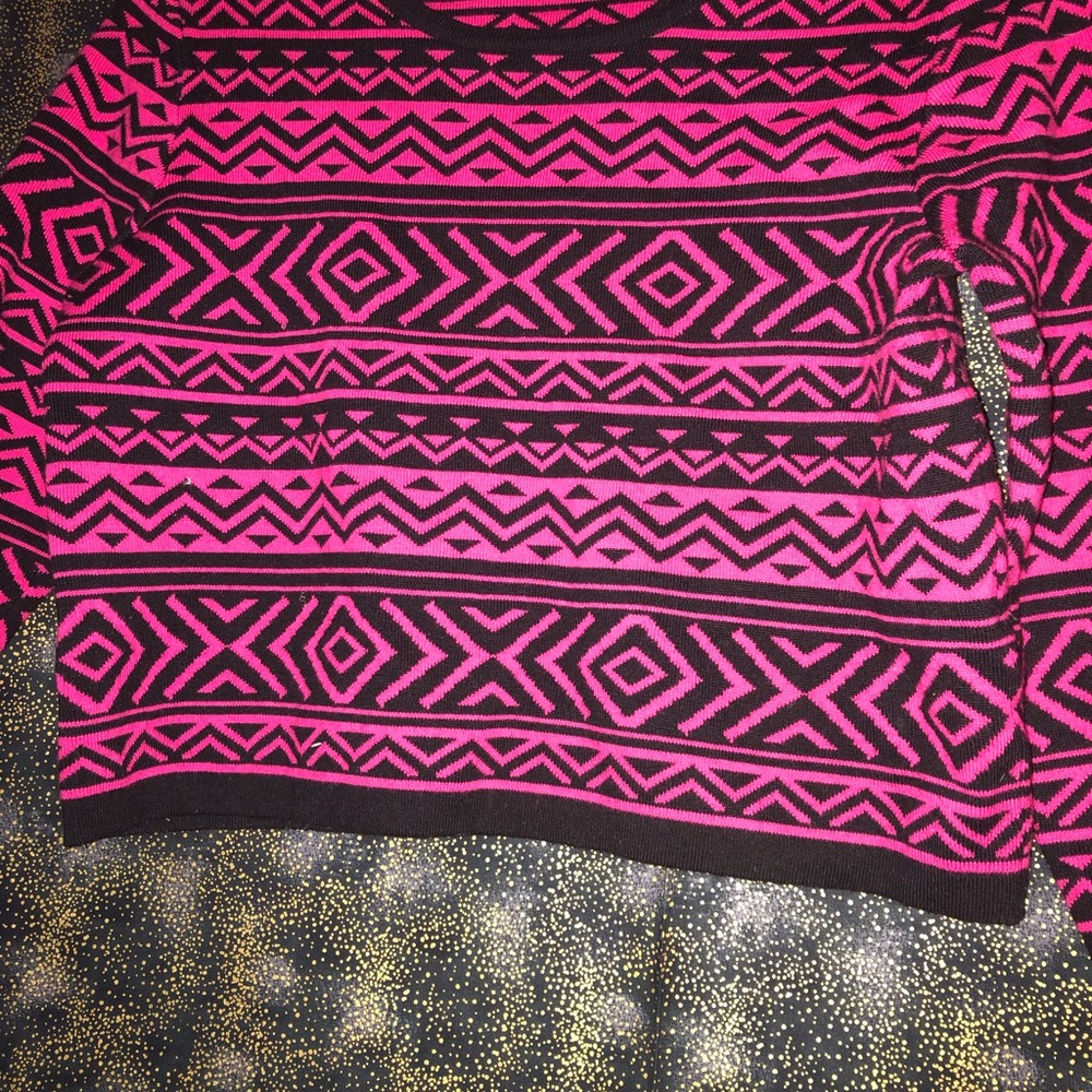 Clothes - Picture 5 of 8